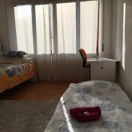 Bedroom In Central - Women Only Séjour chez l'habitant *